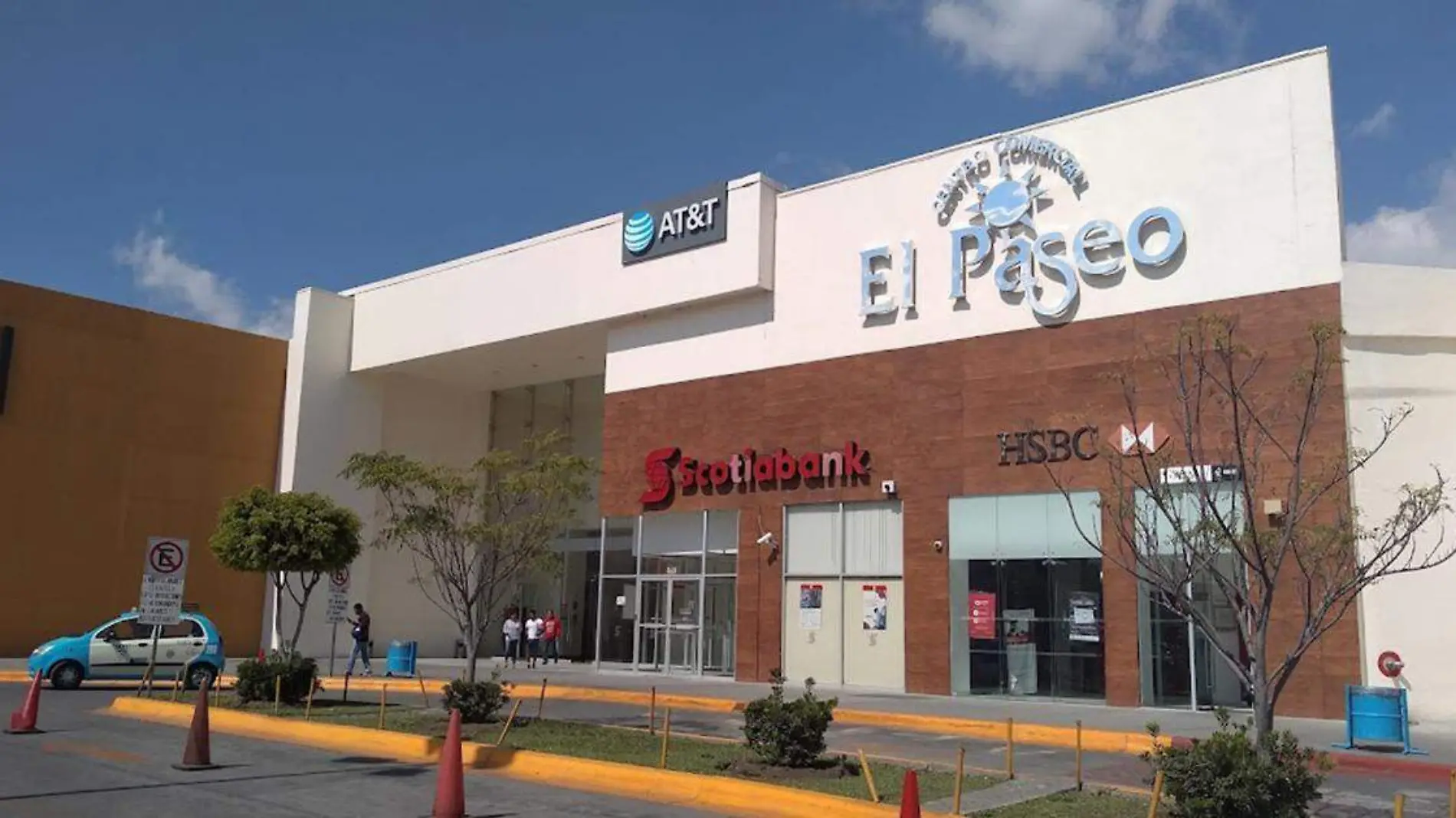 El único centro comercial de este municipio poblano es el Centro Comercial El Paseo Tehuacán